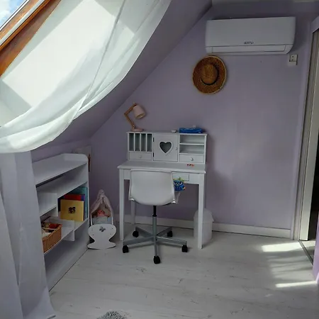 Homestay Confortables Proche Disneyland Paris Montry